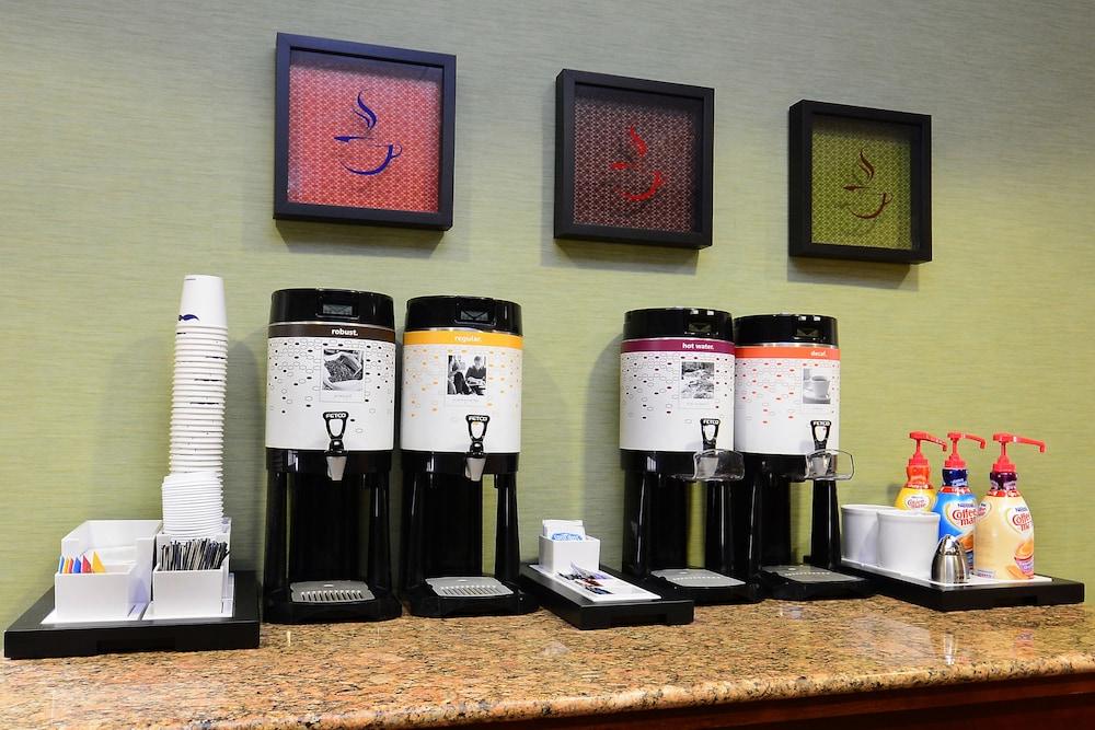 Hampton Inn&suites Hotel 3*